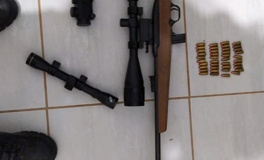 Nesta quinta-feira (24/06), policiais civis de Piraí do Sul, com apoio do Setor Operacional de Ponta Grossa, deram cumprimento a três Mandados de Busca e Apreensão envolvendo suspeitos de integrar uma organização criminosa de crimes relacionados a estelionato. Até o momento, quatro pessoas foram conduzidas às autoridades competentes, uma delas também investigada por lavagem de dinheiro. - Curitiba, 25/06/2021 - Foto: Polícia Civil