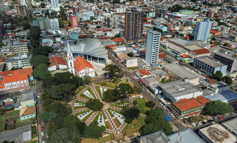 O Governo do Estado, por meio da Superintendência Geral de Parcerias (SGPAR), subordinada à Secretaria de Estado do Desenvolvimento Sustentável e do Turismo, quer incentivar os gestores municipais a fazerem parcerias com a iniciativa privada