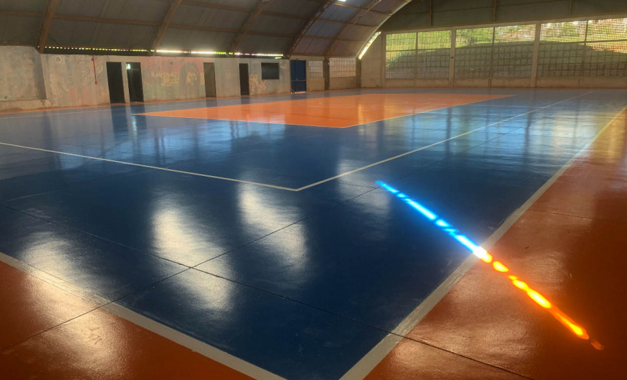 Nos últimos dois anos e meio, as reformas e construções de novas escolas nas cidades e no meio rural fiscalizadas pela Cohapar somam investimentos de R$ 48 milhões do Fundepar. Neste período, 105 obras foram concluídas e há outras 112 em execução, com perspectiva de novas contratações.
Foto: Cohapar