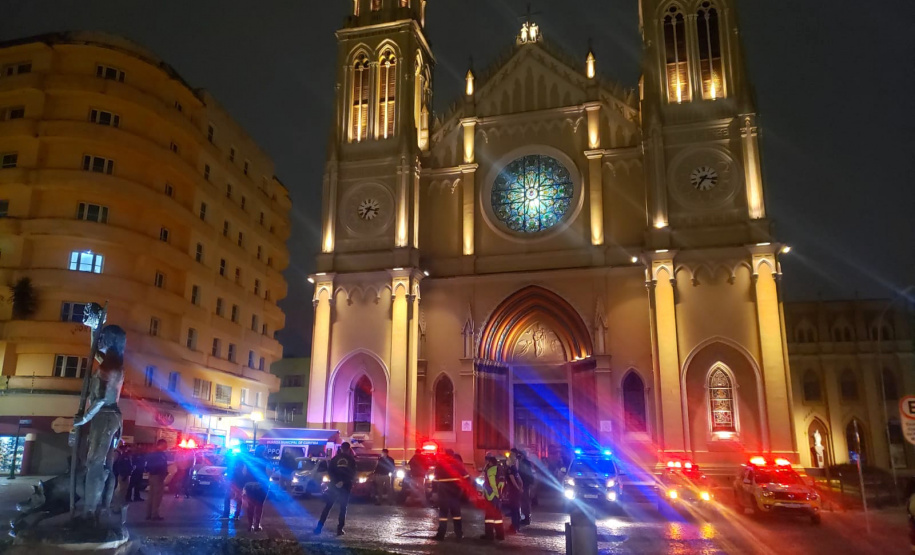 Fiscalização fecha estabelecimentos e apreende contrabando e drogas em Curitiba  -  Curitiba, 26/06/2021  -  Foto: PMPR