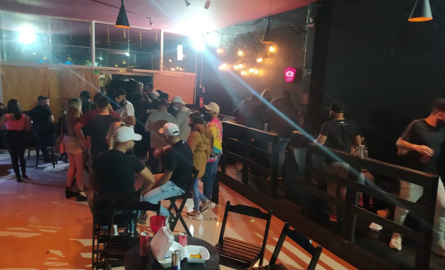 Fiscalização fecha estabelecimentos e apreende contrabando e drogas em Curitiba  -  Curitiba, 26/06/2021  -  Foto: PMPR