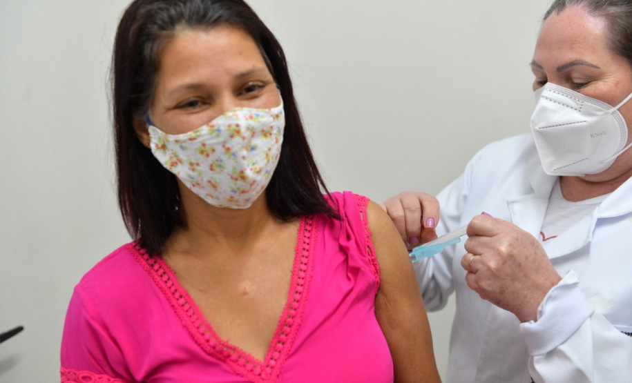 Campanha "De domingo a domingo" registra mais de 952 mil doses aplicadas aos finais de semana no Paraná - Curitiba, 28/06/2021 - Foto: SESA/Com Regionais de Saúde