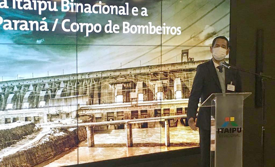 O secretário da Segurança Pública do Paraná, Romulo Marinho Soares, assinou nesta segunda-feira (28/06), em Foz do Iguaçu, convênio com a Itaipu Binacional no valor de R$ 5 milhões.
Foto: SESP