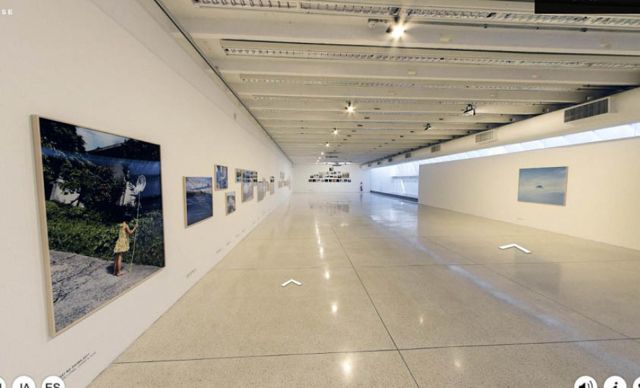 A mostra de Naoki Ishikawa, considerado um dos fotógrafos mais relevantes no cenário atual da fotografia no Japão, traz as 74 fotografias que fazem parte de distintas séries realizadas pelo artista ao longo de 2008 a 2020, compondo um conjunto que reúne imagens de mais de 20 ilhas do arquipélago japonês.  -  Curitiba, 29/06/2021  -  Foto: Divulgação MON