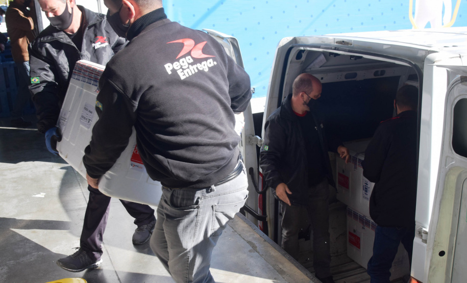 Chegada vacinas - Foto: Arquivo AEN