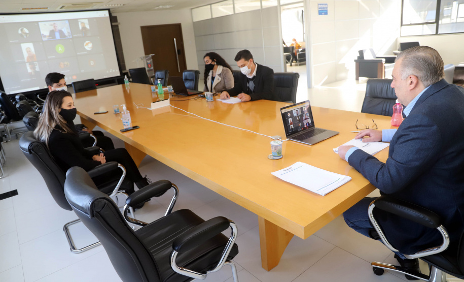Procurando orientar e estimular os jovens em busca do seu aperfeiçoamento profissional e também identificar novos talentos
Foto: Pedro Mariucci/SEJUF
