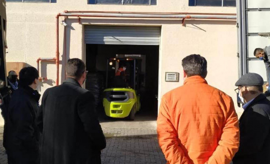 A Rede de Farmácias Nissei entregou nesta terça-feira (29) à Coordenadoria Estadual da Defesa Civil 1.200 cestas básicas que serão distribuídas a municípios e entidades de Curitiba e do Interior que atendem pessoas em situação de vulnerabilidade. A arrecadação é resultado da campanha “Teste Nissei. Negativo para a Fome”, que destinou R$ 15 de cada teste rápido de Covid-19 realizado durante o mês de maio  -  Curitiba, 30/06/2021   -  Foto: Defesa Civil