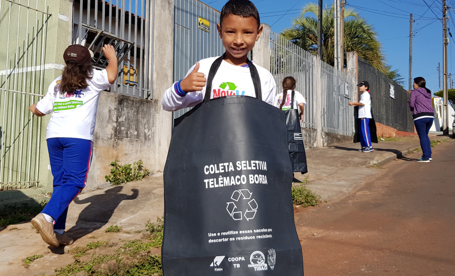 Junho foi marcado com ações em prol do meio ambiente. A Sedest e o IAT promoveram lives, distribuição de mudas em troca de alimentos, produção de vídeos institucionais e campanha nas redes sociais. O objetivo foi despertar a educação ambiental em toda a sociedade - Curitiba, 30/06/2021 - Foto: Gabriel Portugal Sorrentino