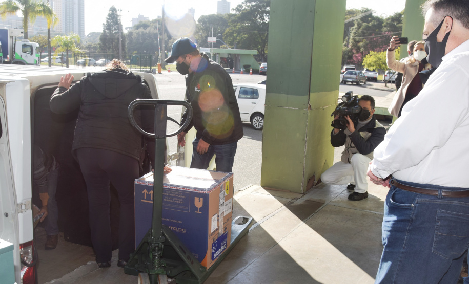 Chegada vacinas doses da Pfizer  Foto: Americo Antonio/SESA