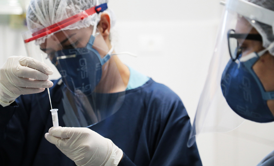 Testagem Covid-19  -  Foto: Clevis Massola