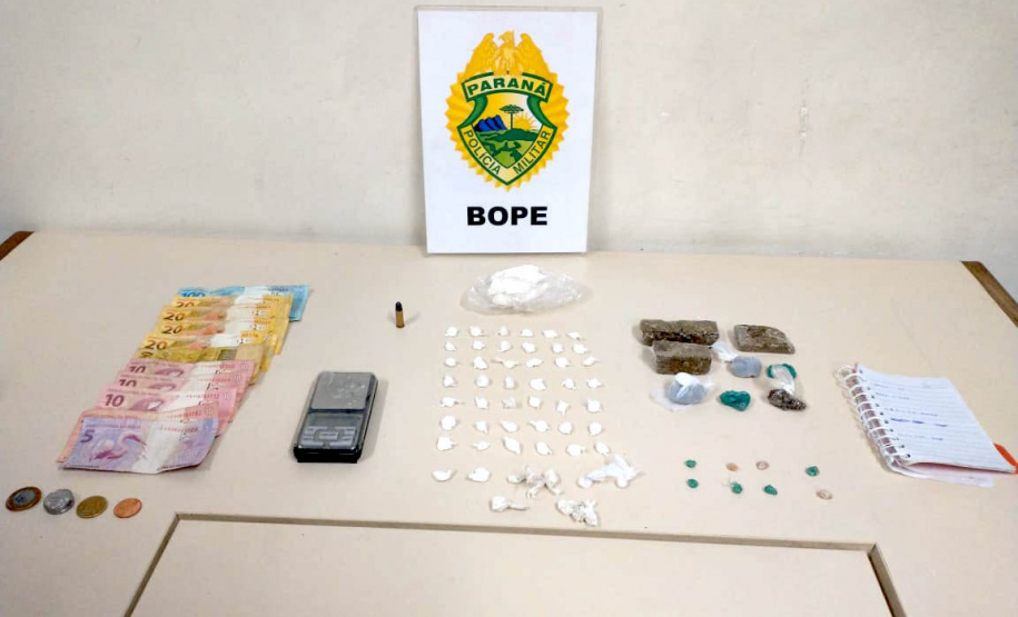 O Batalhão de Operações Especiais (BOPE), através da Rondas Ostensivas de Natureza Especial (RONE), apreendeu mais de 170 quilos de drogas, duas armas de fogo e 32 pessoas acabaram presas durante a Operação Narco Brasil entre os dias 21 e 30 de junho no Litoral e nos Campos Gerais do estado. - Curitiba, 01/07/2021 - Foto: PMPR/SESP-PR