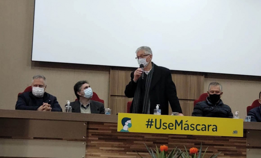 Quatro municípios paranaenses tiveram reconhecidos os bons trabalhos de inspeção municipal e receberam certificados nesta quinta-feira (01)