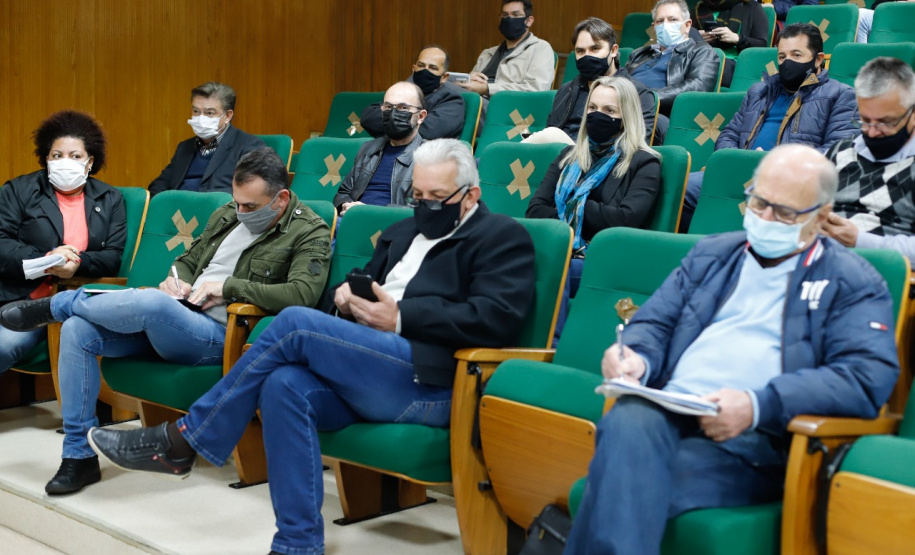 Abertura de envelopes conservação rodovias Noroeste.
Foto: Rodrigo Felix