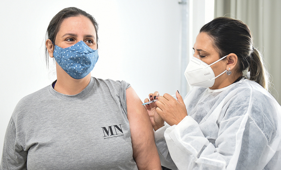 Universidade Estaduais avançam na imunização de trabalhadores  -  Curitiba, 02/07/2021  -  Foto: SETI