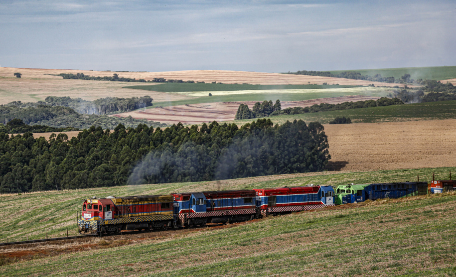 O balanço operacional da Ferroeste (Estrada de Ferro Paraná S/A) dos primeiros cinco meses do ano indica que a empresa deve manter o bom desempenho registrado em 2019 e 2020, com os primeiros resultados positivos de sua história. Curitiba, 02/07/2021 - FOTO: Jonathan Campos / AEN