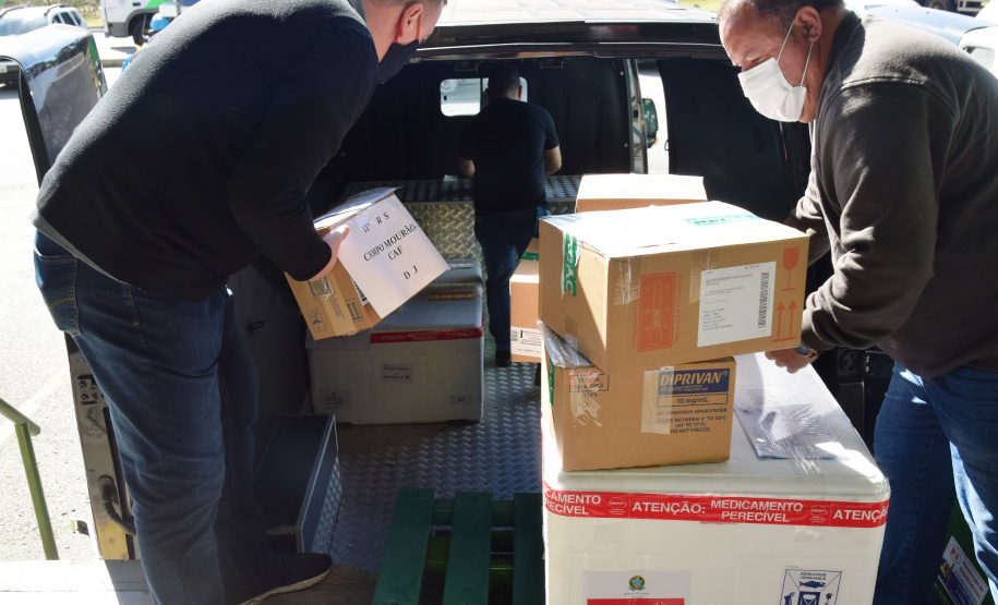 Entrega VacinasFoto: Americo Antonio/SESA