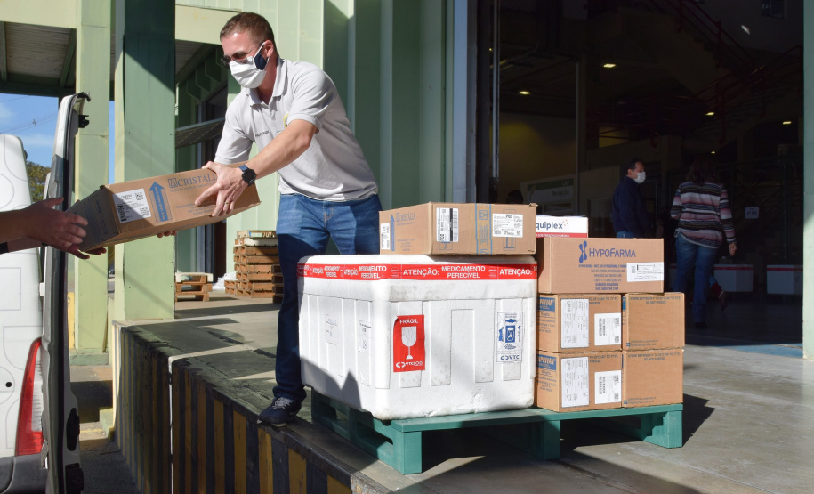 Entrega VacinasFoto: Americo Antonio/SESA