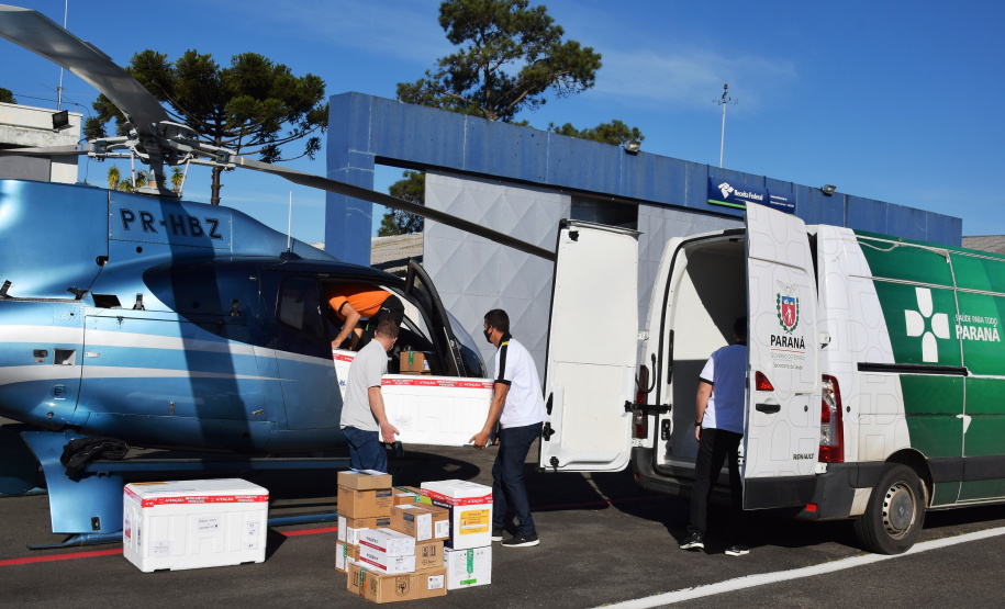 Entrega VacinasFoto: Americo Antonio/SESA