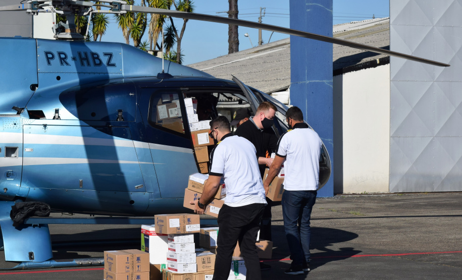 Entrega VacinasFoto: Americo Antonio/SESA