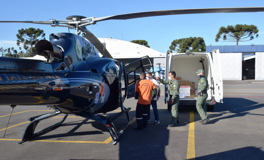 Entrega VacinasFoto: Americo Antonio/SESA