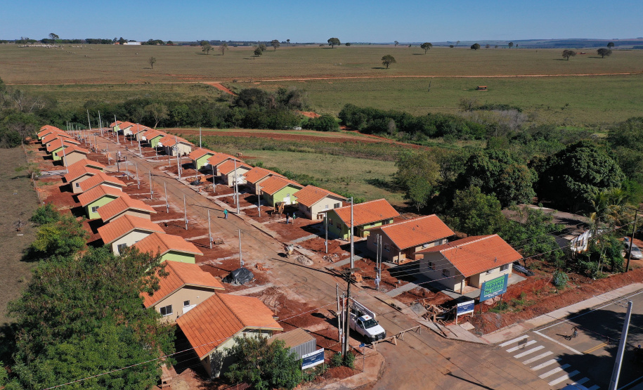defaultFamílias de Itaguajé participam de etapa final antes da mudança para casa própria.
Foto: Alessandro Vieira