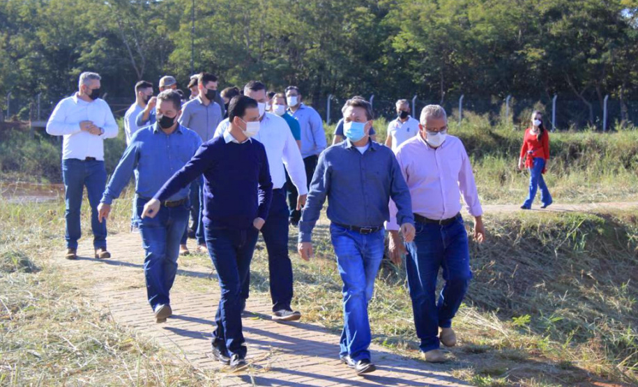 JUSSARA - O projeto Parques Urbanos do Paraná é o maior do Brasil, afirmou o secretário estadual do Desenvolvimento Sustentável e do Turismo, Márcio Nunes. Ele esteve nesta semana na região Noroeste para acompanhar as obras de quatro Parques Urbanos. São áreas de fundo de vale que serão recuperadas e reaproveitadas como espaços de lazer e turismo aos moradores, aliado à preservação ambiental. - 02/07/2021 - Foto: Divulgação SEDEST