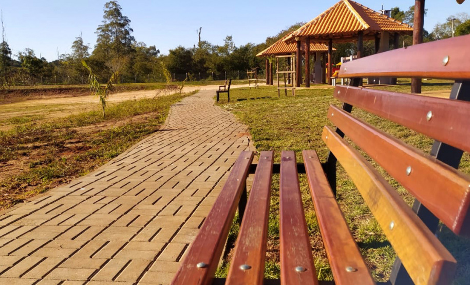 JUSSARA - O projeto Parques Urbanos do Paraná é o maior do Brasil, afirmou o secretário estadual do Desenvolvimento Sustentável e do Turismo, Márcio Nunes. Ele esteve nesta semana na região Noroeste para acompanhar as obras de quatro Parques Urbanos. São áreas de fundo de vale que serão recuperadas e reaproveitadas como espaços de lazer e turismo aos moradores, aliado à preservação ambiental. - 02/07/2021 - Foto: Divulgação SEDEST