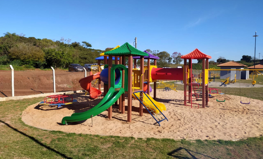 JUSSARA - O projeto Parques Urbanos do Paraná é o maior do Brasil, afirmou o secretário estadual do Desenvolvimento Sustentável e do Turismo, Márcio Nunes. Ele esteve nesta semana na região Noroeste para acompanhar as obras de quatro Parques Urbanos. São áreas de fundo de vale que serão recuperadas e reaproveitadas como espaços de lazer e turismo aos moradores, aliado à preservação ambiental. - 02/07/2021 - Foto: Divulgação SEDEST