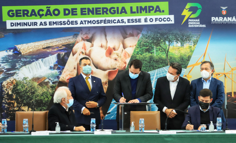 Governador Carlos Massa Ratinho Junior durante solenidade Geração de Energia Limpa - Secretária de Estado do Desenvolvimento Sustentável e do Turismo-SEDEST - Curitiba, 05/07/2021 - Foto: José Fernando Ogura/AEN