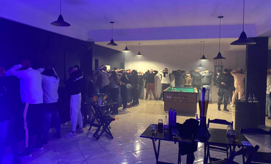 Desde janeiro até agora, a Ação Integrada de Fiscalização Urbana (AIFU) deflagrou 168 operações em Curitiba para frear o avanço do coronavírus na Capital