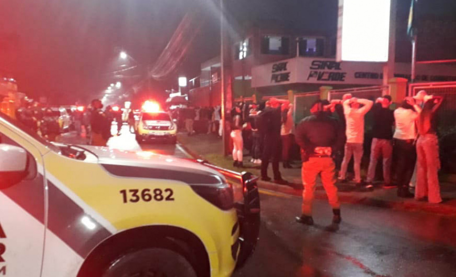 Desde janeiro até agora, a Ação Integrada de Fiscalização Urbana (AIFU) deflagrou 168 operações em Curitiba para frear o avanço do coronavírus na Capital