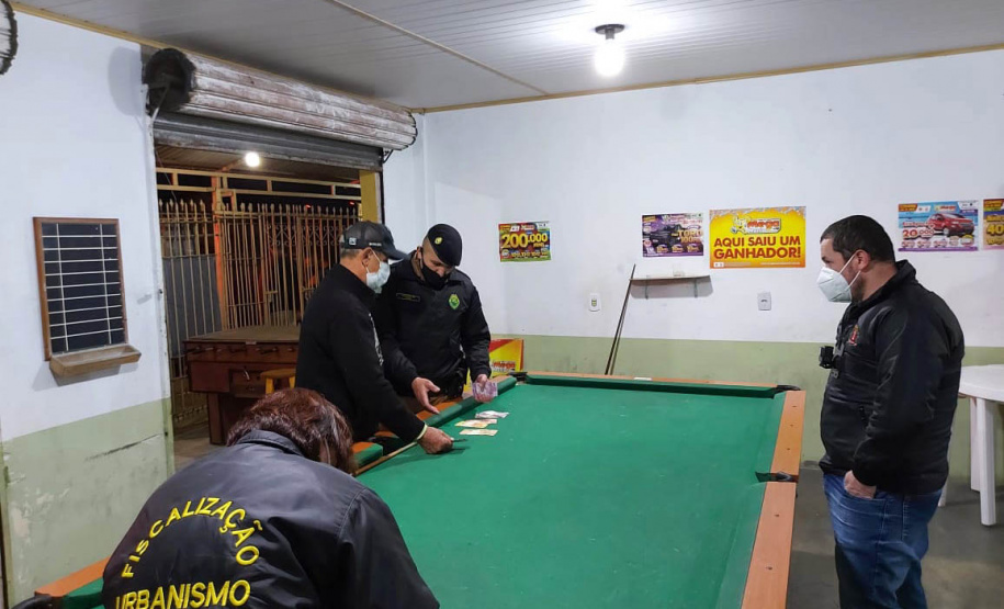 Desde janeiro até agora, a Ação Integrada de Fiscalização Urbana (AIFU) deflagrou 168 operações em Curitiba para frear o avanço do coronavírus na Capital