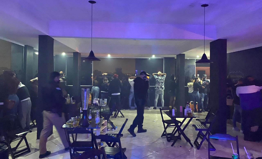 Desde janeiro até agora, a Ação Integrada de Fiscalização Urbana (AIFU) deflagrou 168 operações em Curitiba para frear o avanço do coronavírus na Capital