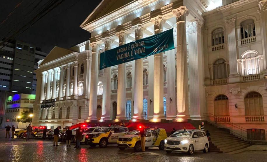 Desde janeiro até agora, a Ação Integrada de Fiscalização Urbana (AIFU) deflagrou 168 operações em Curitiba para frear o avanço do coronavírus na Capital