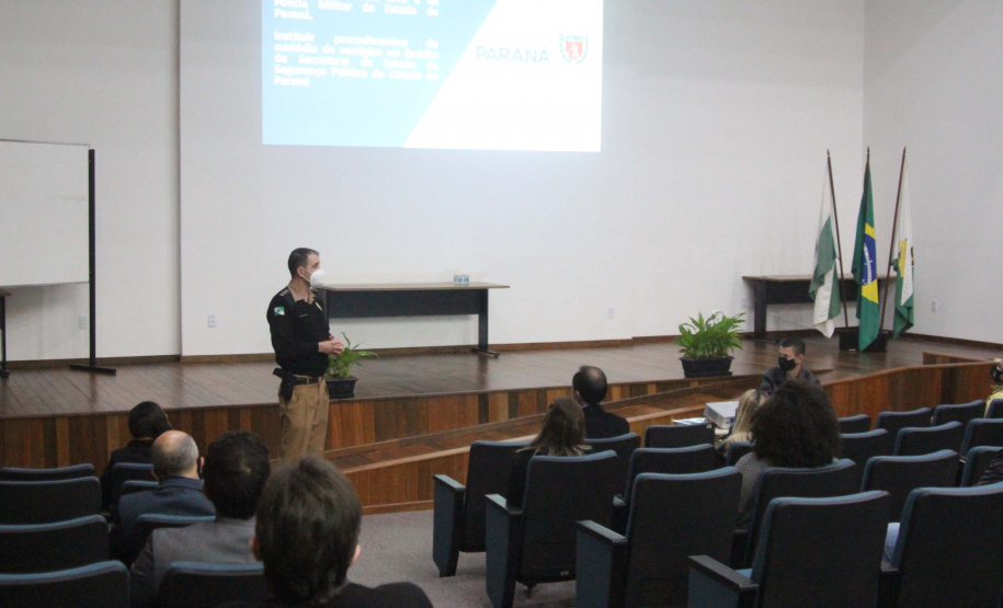 Integrantes do Ministério da Justiça fazem visita técnica na Polícia Científica do Paraná e discutem procedimentos sobre cadeia de custódia
Foto:SESP/PR