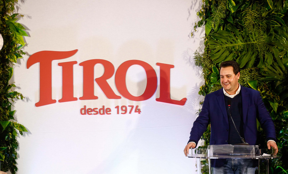 O governador Carlos Massa Ratinho Junior participou nesta quarta-feira (07) da inauguração oficial da primeira unidade industrial da Lacticínios Tirol no Paraná, em Ipiranga, nos Campos Gerais – os testes assépticos, que antecedem a produção comercial, foram iniciados em abril na nova planta. Foto: Jonathan Campos/AEN