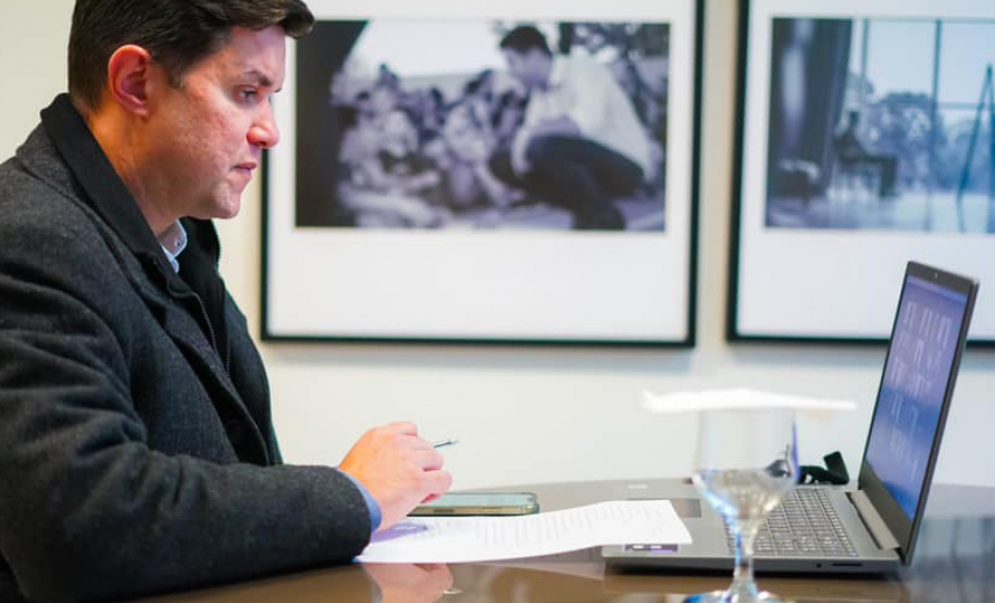 Paraná apresenta resultados da estratégia de desenvolvimento sustentável em fórum internacional - Secretário-chefe da Casa Civil do Governo do Paraná, Guto Silva - Foto: Guilherme Flores