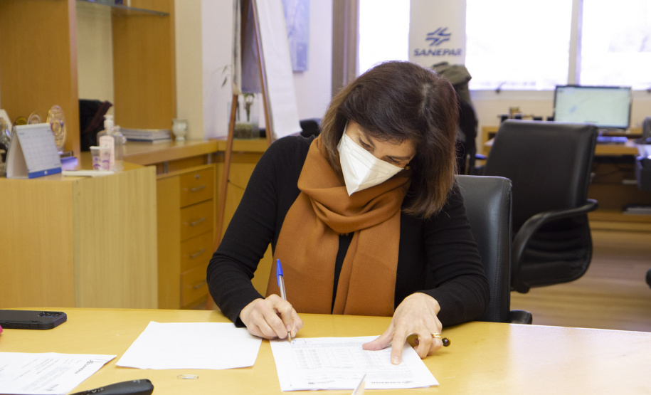 A Companhia de Saneamento do Paraná (Sanepar) e o Banco Regional de Desenvolvimento do Extremo Sul (BRDE) assinaram na manhã desta quinta-feira (8) um Acordo de Cooperação Técnica. - Curitiba, 08/07/2021 - Foto: Sanepar