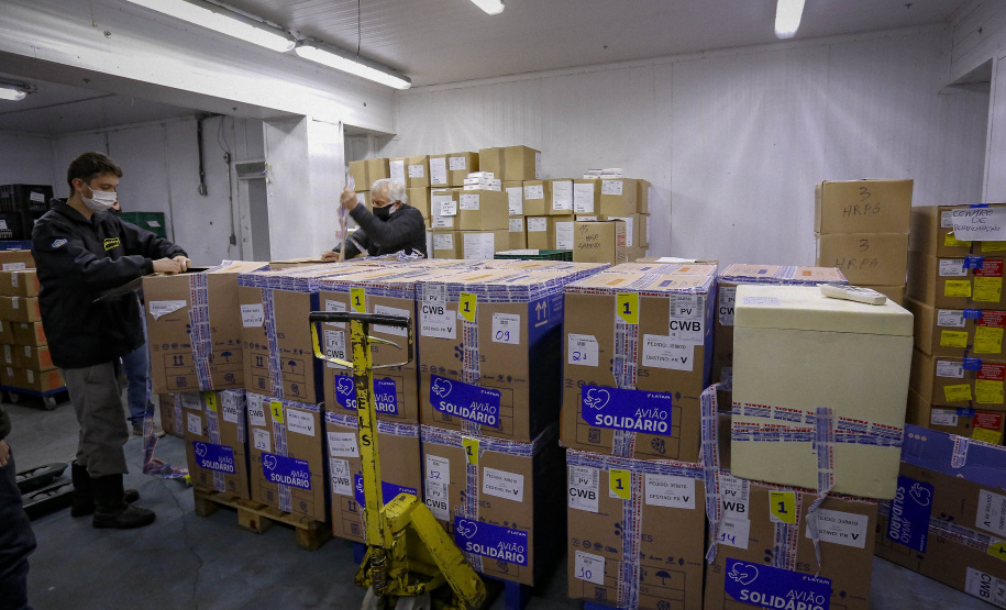 08.07.2021 - Chegada de vacina no Cemepar
Foto Gilson Abreu/AEN