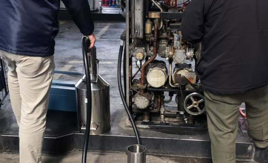 Uma força-tarefa envolvendo a Polícia Civil do Paraná (PCPR), a Agência Nacional do Petróleo, Gás Natural e Biocombustíveis (ANP), o Departamento Estadual de Proteção e Defesa do Consumidor (Procon), o Instituto de Pesos e Medidas (Ipem) e o Instituto de Criminalística da Polícia Científica, participou de uma ação nacional para fiscalizar 300 postos de combustíveis no Paraná. - Curitiba, 09/07/2021 - Foto: Polícia Civil do Paraná