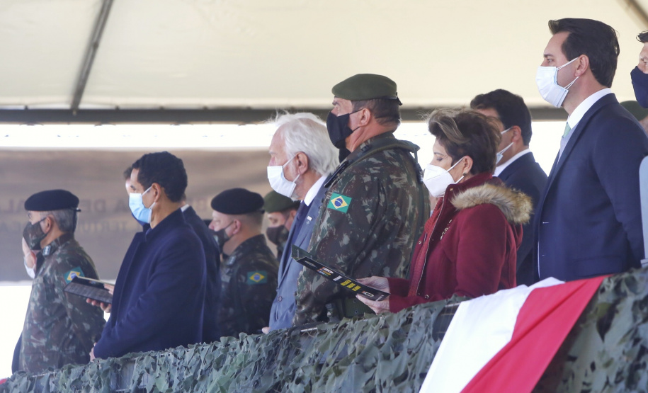 “O Paraná tem o melhor projeto para o Exército”, diz governador sobre Escola de Sargentos
Foto: AEN