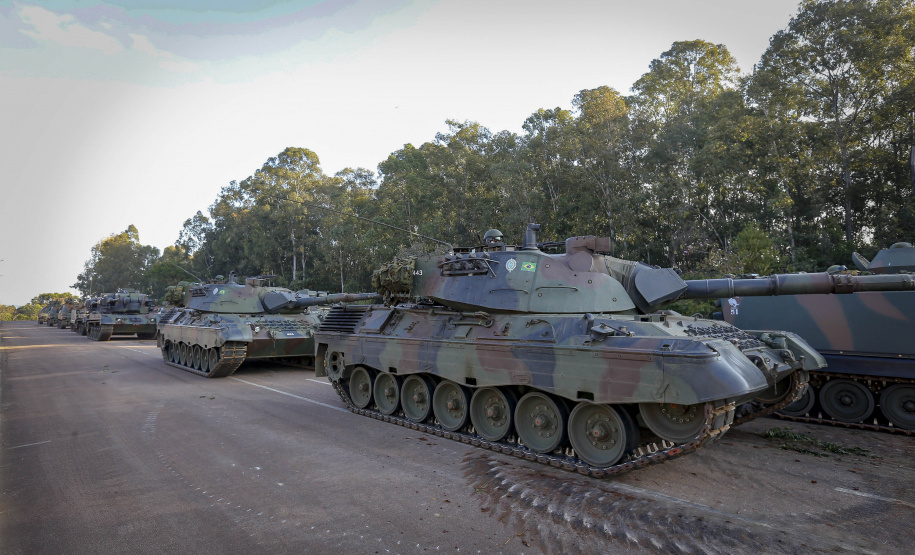 “O Paraná tem o melhor projeto para o Exército”, diz governador sobre Escola de Sargentos

Foto: Gilson Abreu/AEN