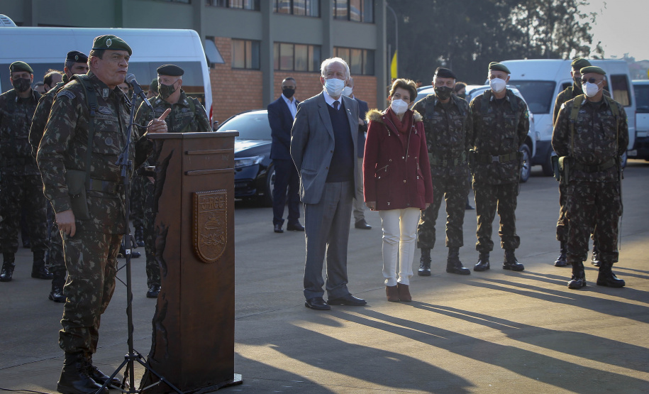 “O Paraná tem o melhor projeto para o Exército”, diz governador sobre Escola de Sargentos

Foto: Gilson Abreu/AEN