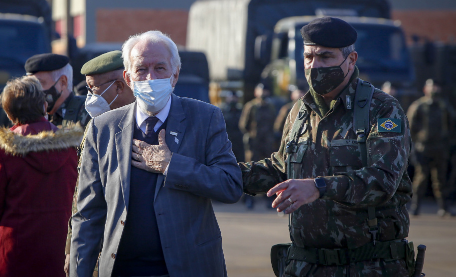 “O Paraná tem o melhor projeto para o Exército”, diz governador sobre Escola de Sargentos

Foto: Gilson Abreu/AEN
