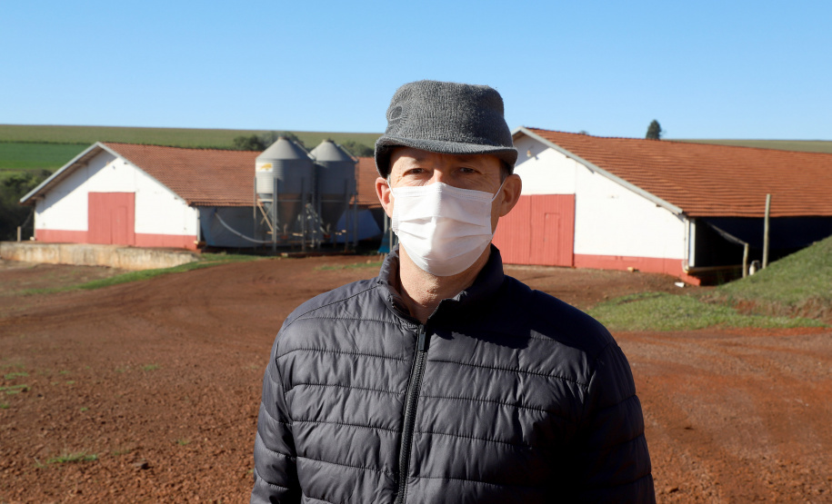 GRANJA DE FRANGOS - Edenílson Carlos Copini - Produtor de Frangos em Toledo, Oeste do Paraná  -  Toledo, 29/06/2021  -  Foto: Ari Dias/AEN