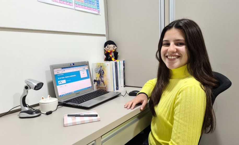 Alunos do EduTech passam para segunda fase da Olimpíada Brasileira de Informática. Na foto,Júlia Soares Catharino, de Matinhos   -  Curitiba, 12/07/2021  -  Foto: SEED