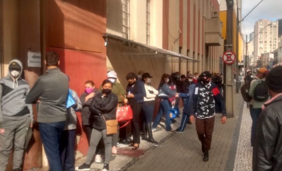 A Controladoria-Geral do Estado (CGE) vai avaliar, neste mês, a satisfação de quem precisa de serviços da área de segurança e de saúde e de quem recebe o kit Merenda Escolar. Mais 15 cidades devem receber a visita de servidores do Programa CGE Itinerante, que também vai verificar o recebimento das doses da vacina contra a Covid-19.  -  Curitiba, 12/07/2021  -  Foto: CGE