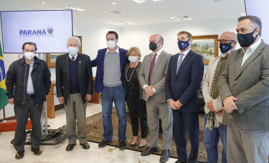 Por intermédio do Estado, TCE destina R$ 18 milhões para apoiar vacina da UFPR
Foto: Jonathan Campos/AEN