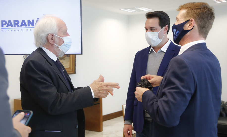 Por intermédio do Estado, TCE destina R$ 18 milhões para apoiar vacina da UFPR
Foto: Jonathan Campos/AEN