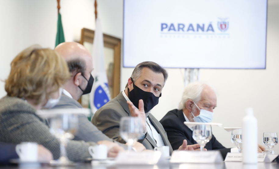 Por intermédio do Estado, TCE destina R$ 18 milhões para apoiar vacina da UFPR
Foto: Jonathan Campos/AEN